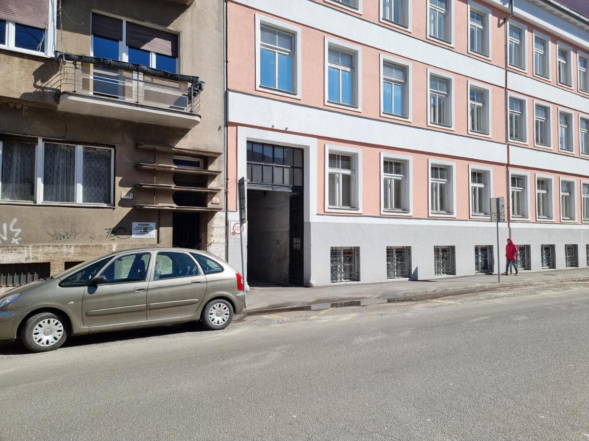 Mojmirova Apartment Kosice Center Eksteriør bilde